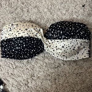 Victoria’s Secret bikini top